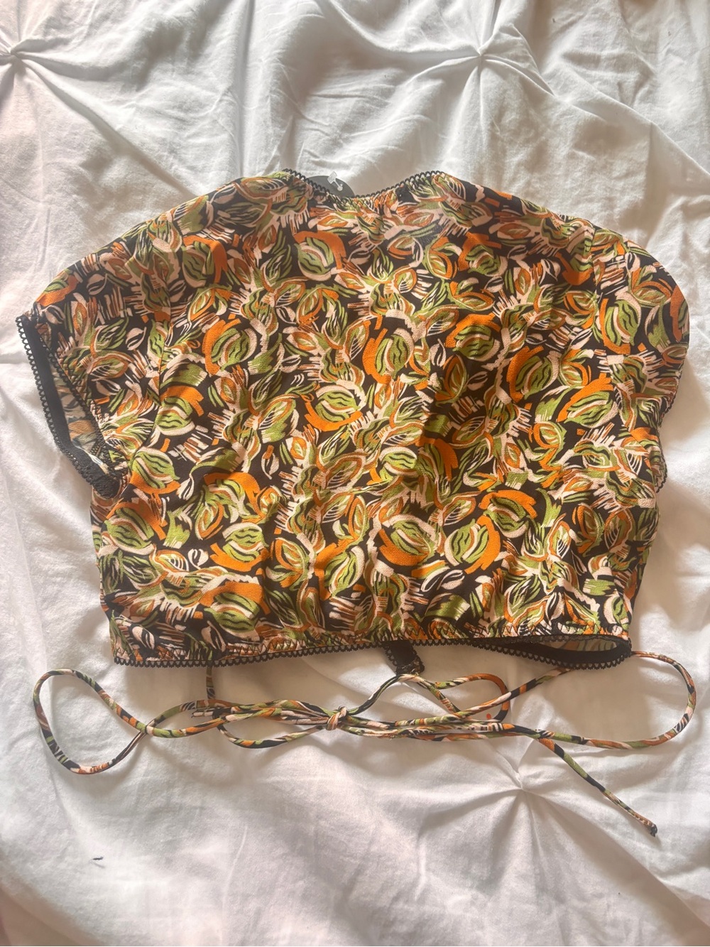 ASTR The Label Printed Tie Back Crop Top XS NWT Boho - Picture 6 of 6
